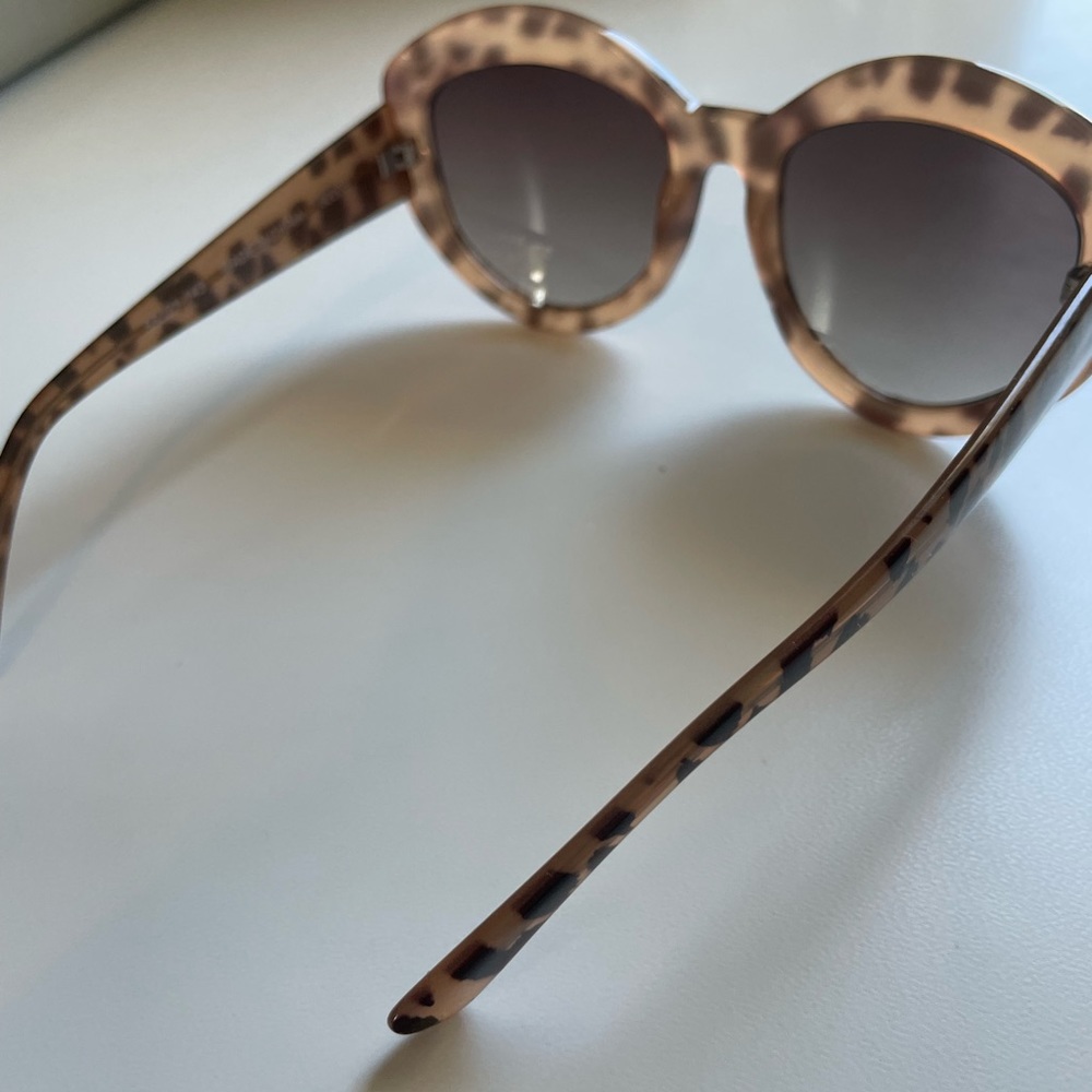 A.J. Morgan Animal Print Filter Cat.3 Sunglasses - Picture 5 of 6